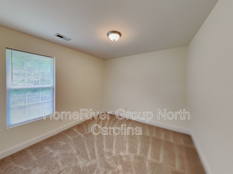 Building Photo - 1820 Savannas Run Dr