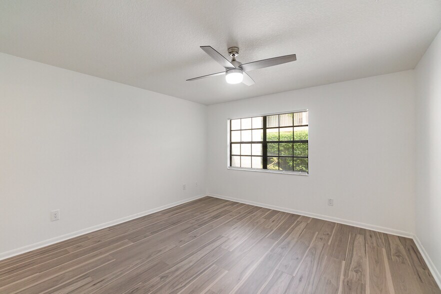Building Photo - 255 Paradise Blvd