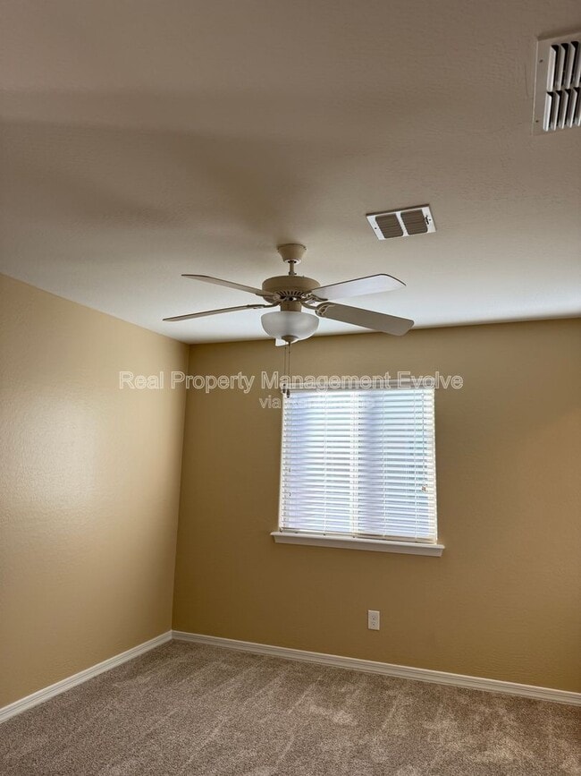 Building Photo - 42239 N Wollemi St