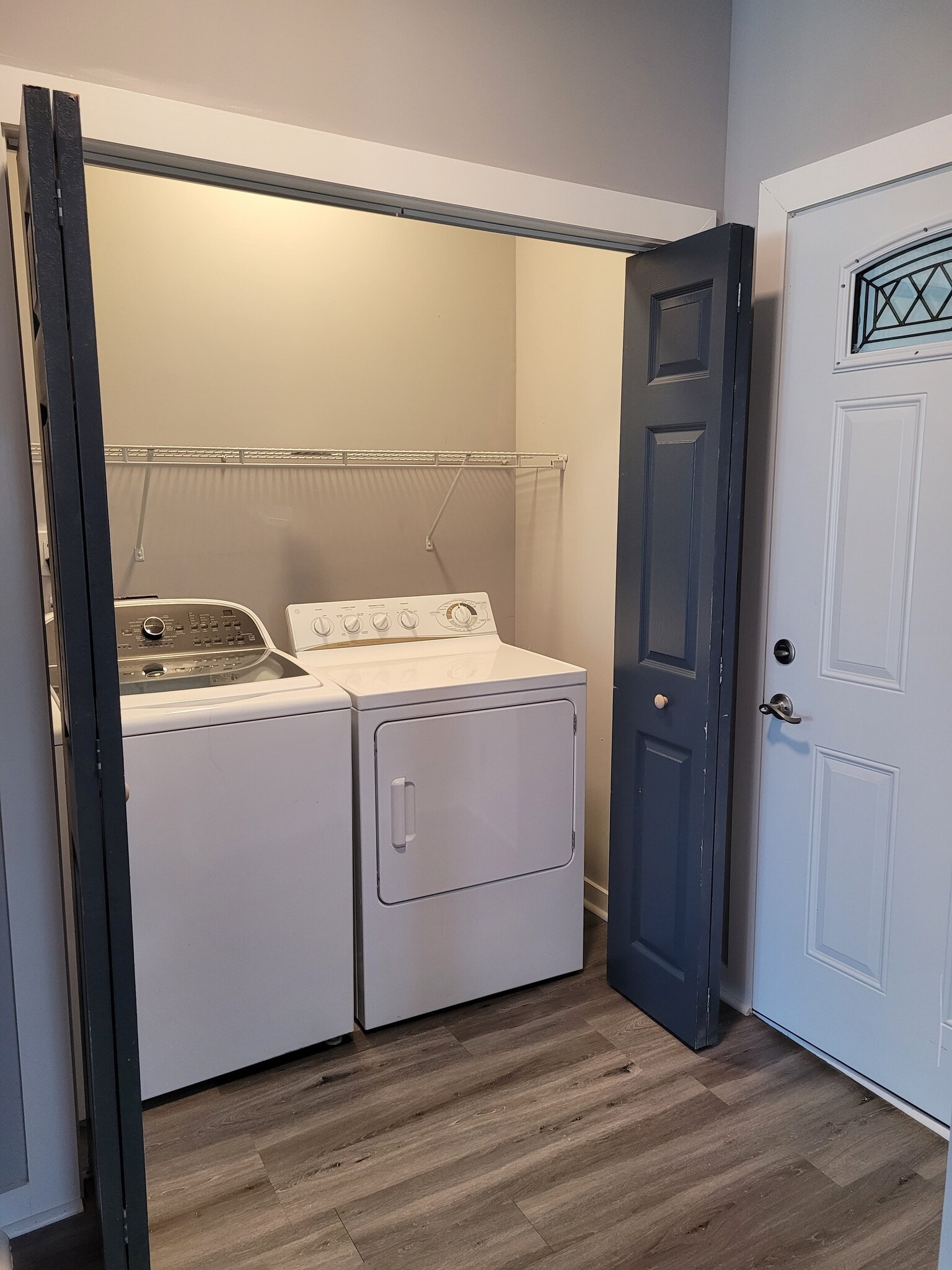 Building Photo - 423 Boulevard NE