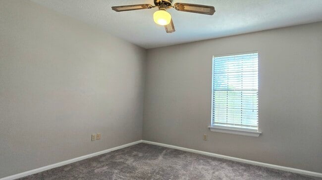 Building Photo - 15243 Kelbrook Dr