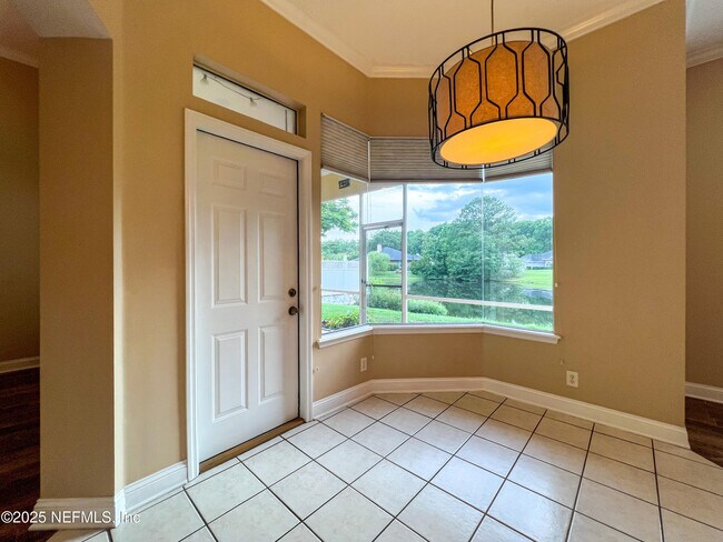 Building Photo - 1704 Tall Tree Dr E