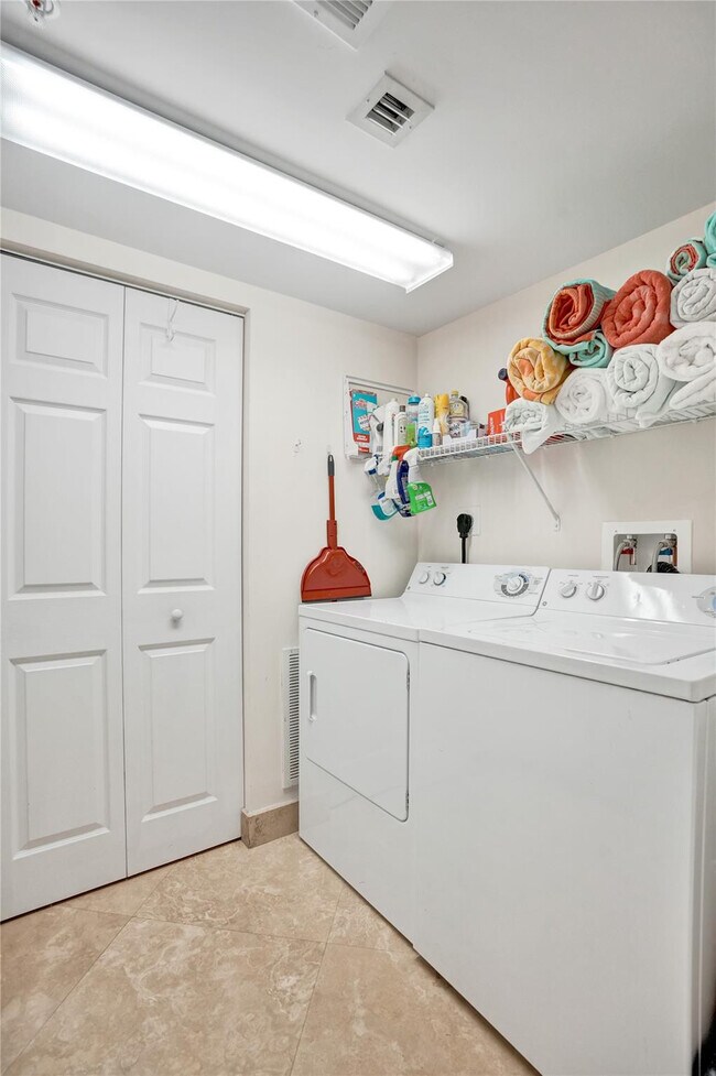 Building Photo - 2001 N Ocean Blvd