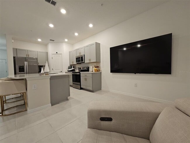 Building Photo - 4451 Arlington Ave