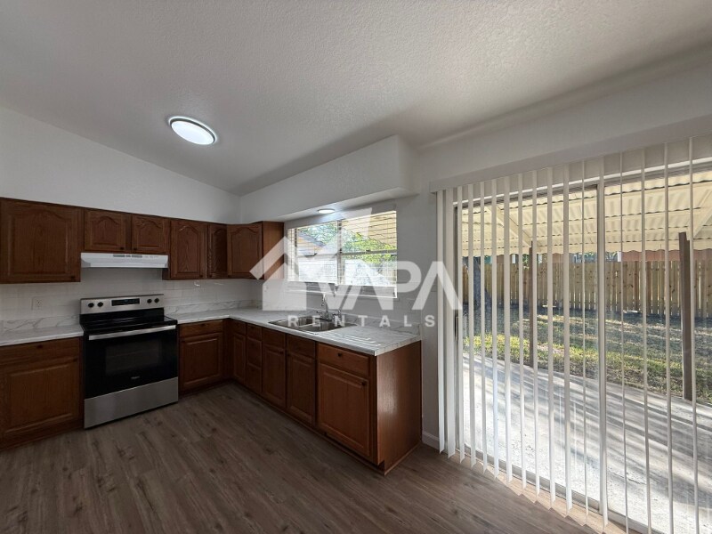 Building Photo - 603 Jamie Sue Dr