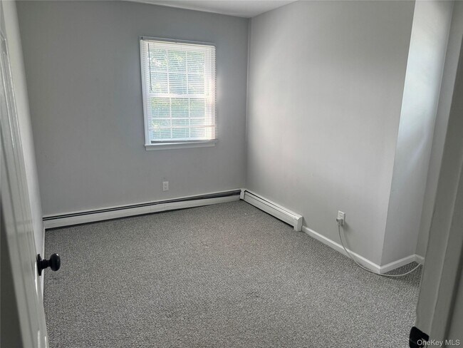 Building Photo - 163 Landing Rd