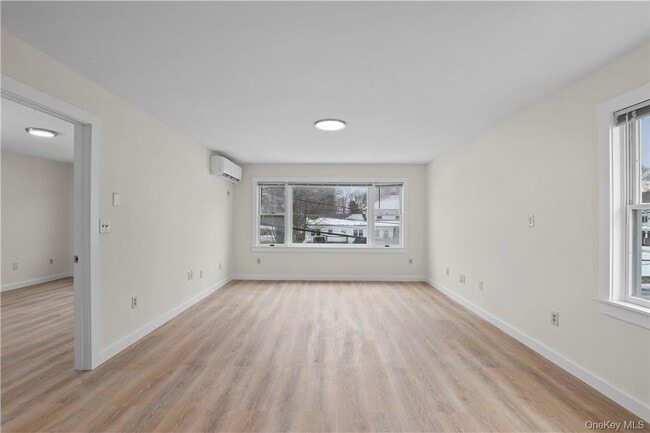 Building Photo - 174 E Lake Blvd