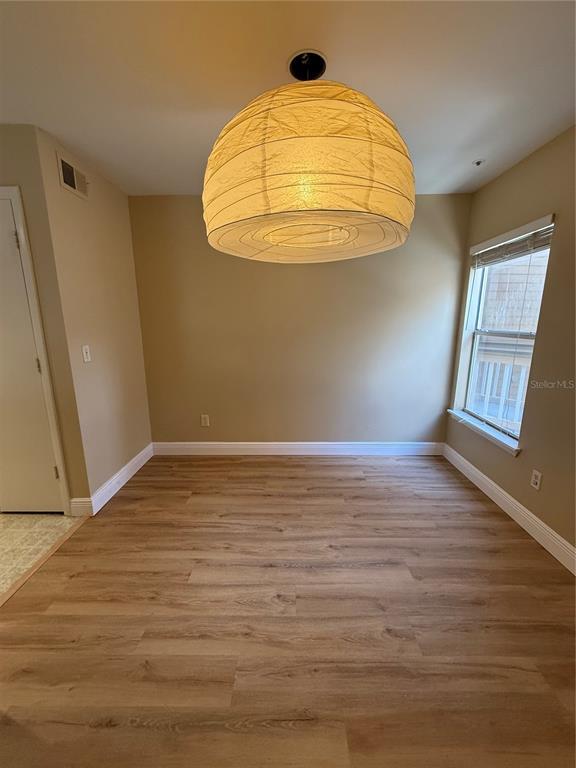 Building Photo - 490 N Pin Oak Pl