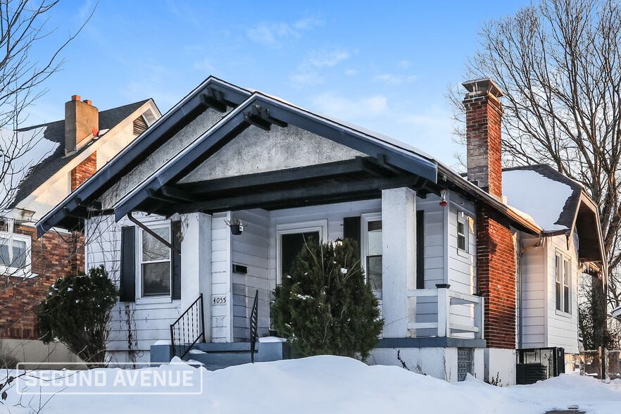 Building Photo - 4055 Palos St