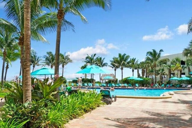 Building Photo - 3801 S Ocean Dr