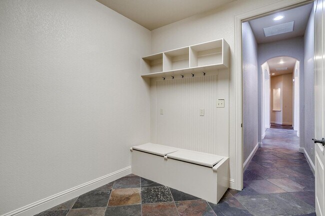 Building Photo - Beautiful 3 Bed, 2.5 Bath Located in HIghly Desired Willow Park Village- Aledo ISD-  76008