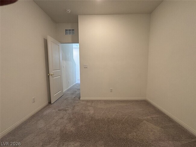 Building Photo - 7008 Dandelion Pk Ave