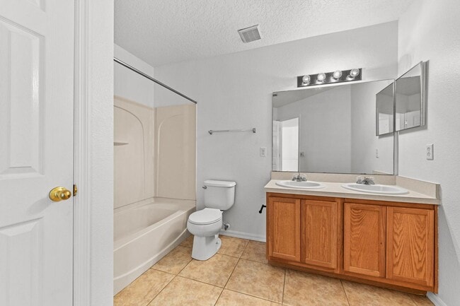 Building Photo - Perfect 4BR two story home with a Pool & Near Disney