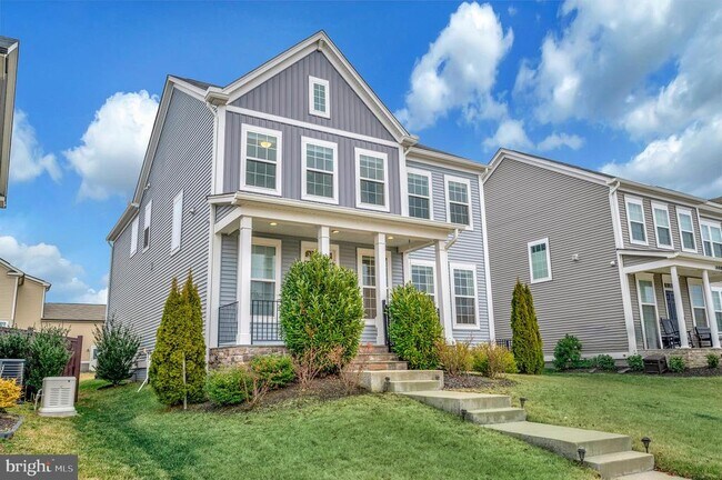 Building Photo - 1092 Aspen Rd