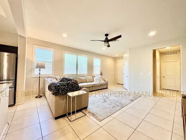 Building Photo - 6711 E Via Boca Grande