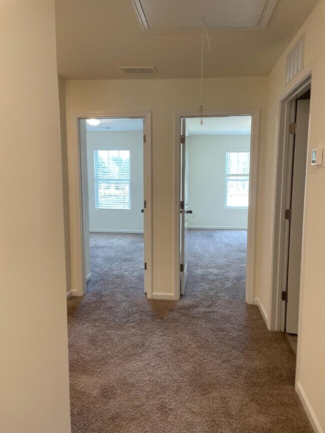 Building Photo - 118 Quinn Rd