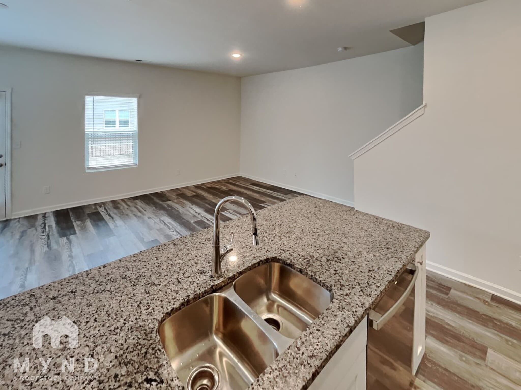 Building Photo - 122 Fosters Gln Pl