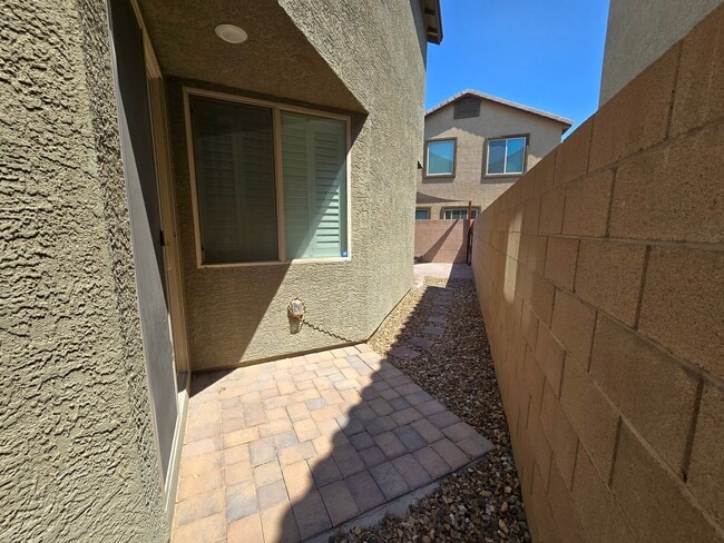 Building Photo - Corner Lot in Southwest Las Vegas