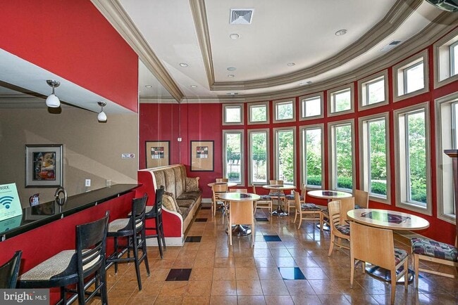 Building Photo - 43585 PATCHING POND Sq