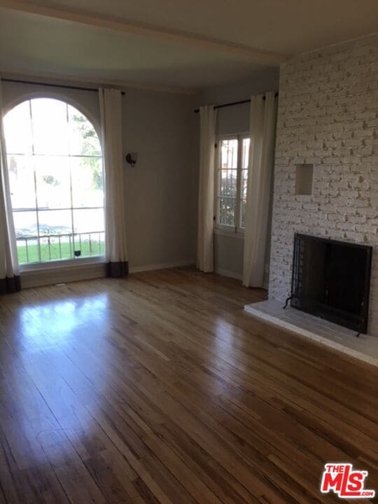 Building Photo - 8124 Blackburn Ave