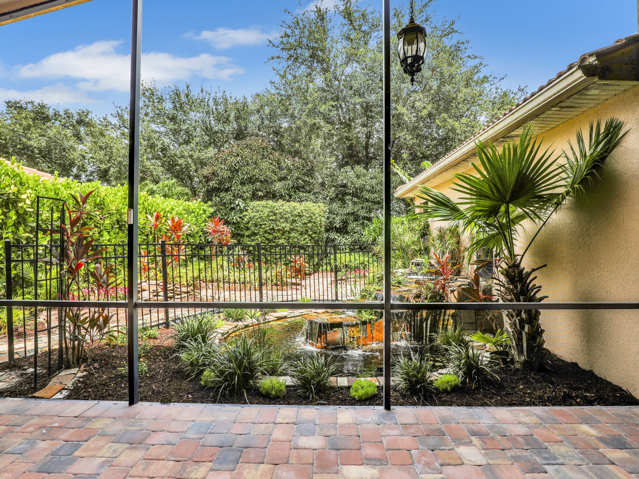 Building Photo - 19688 Casa Verde Way