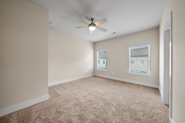 Building Photo - 3761 Oxford Cir