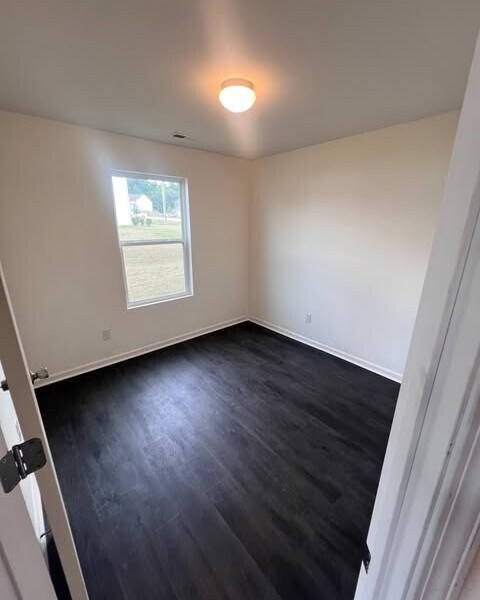 Building Photo - 330 Amberly Cir