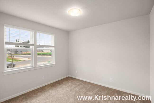 Building Photo - Beautiful Modern | ONE LEVEL 4BD | 2 BA | Single Family Home | Laurel Woods Community Located In ...