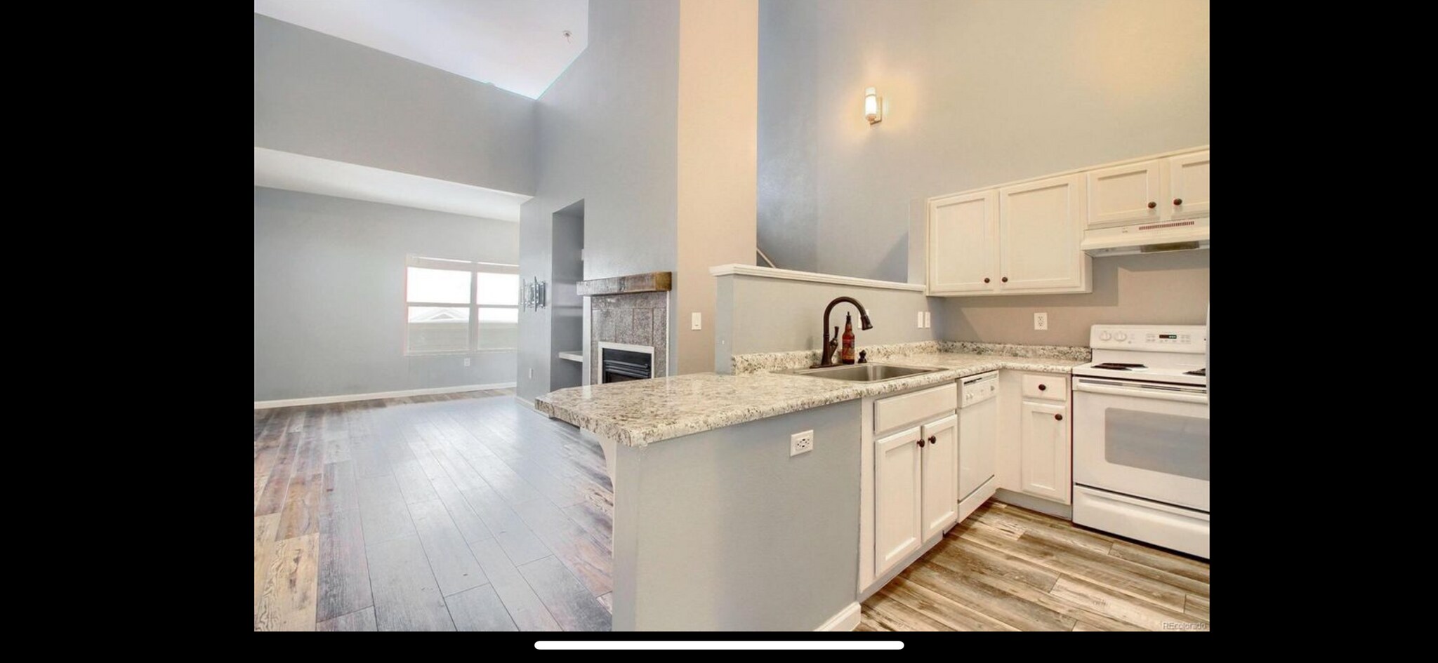Building Photo - 18332 E Flora Dr