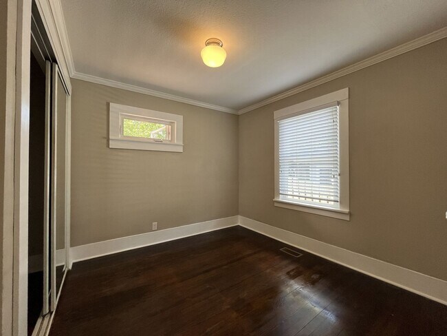 Building Photo - Charming Classic Two-Bedroom Portland Home with Bright Living Spaces, Updated Kitchen & Bonus Bas...