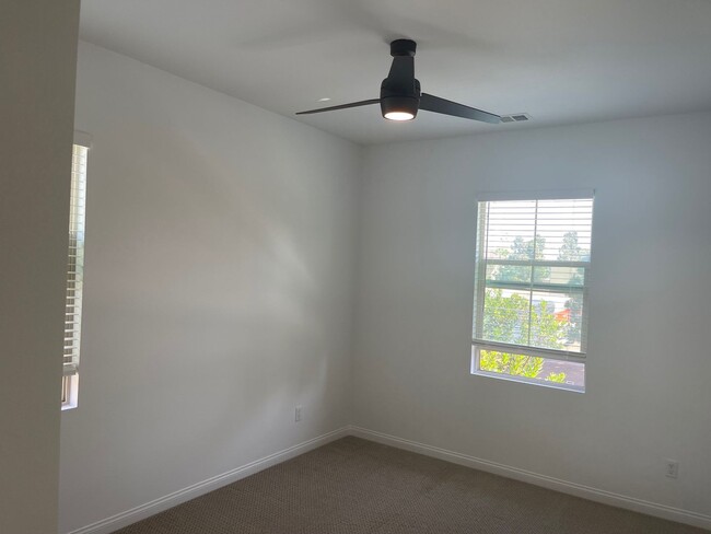 Building Photo - Great San Diego Rental