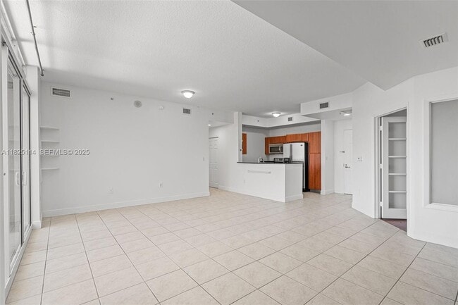 Building Photo - 3232 SW 22nd Terrace