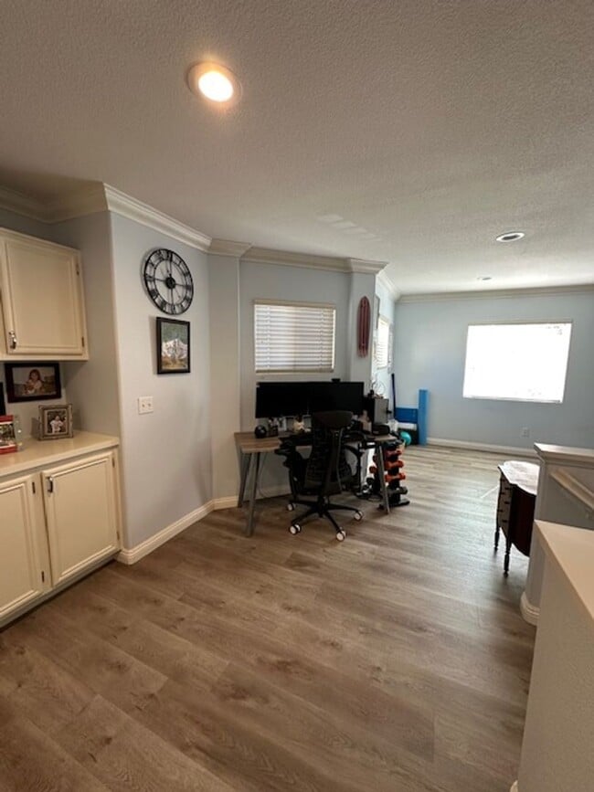 Building Photo - Upgraded Hallmark home on quiet cul-de-sac in a private community!