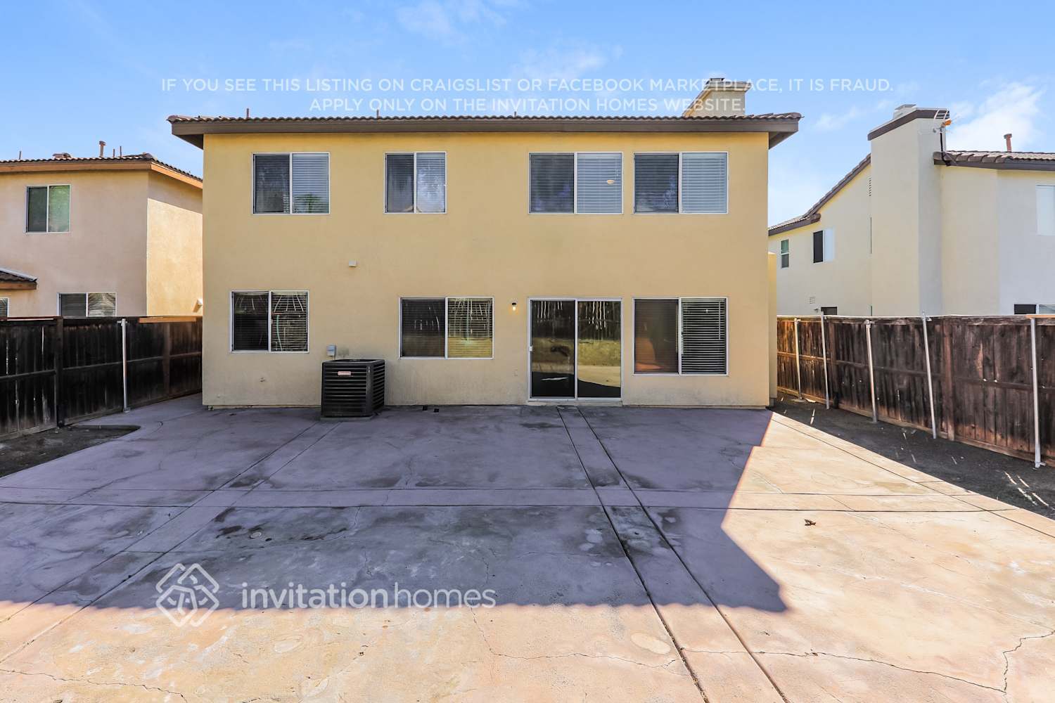 Building Photo - 40627 Cartier St