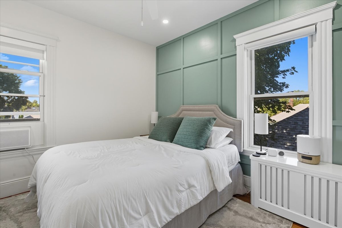 Building Photo - 663 Adams St