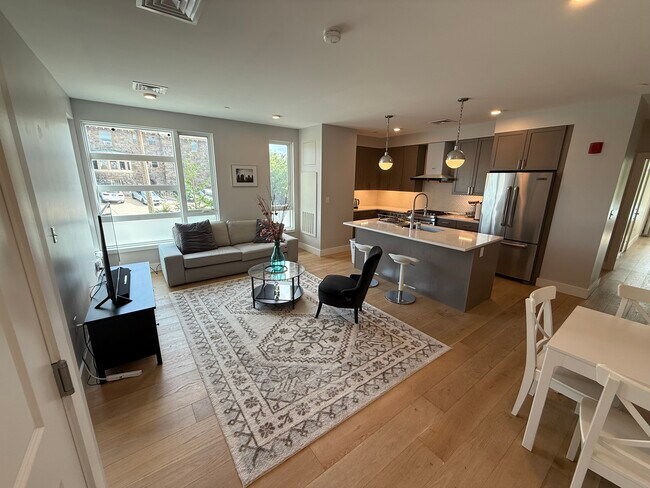 Building Photo - 1691 Commonwealth Ave