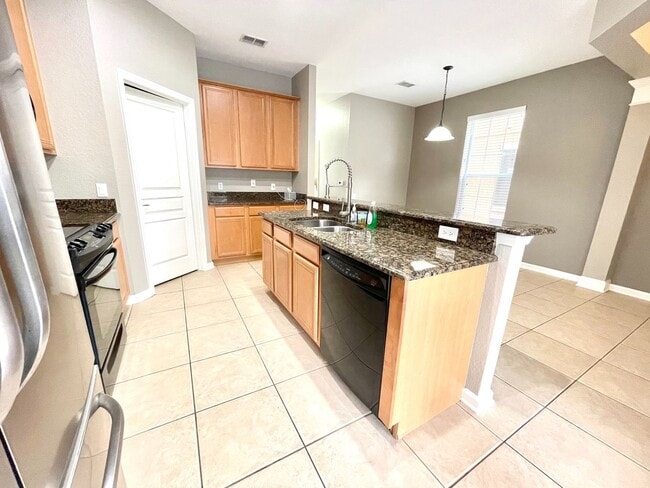 Building Photo - Awesome Townhome for rent at Windermere