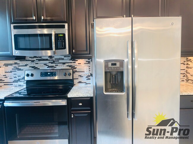 Building Photo - 147 Aston Grande Dr