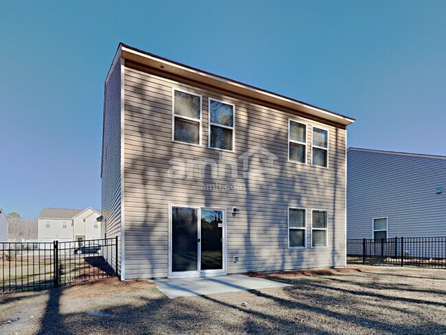 Building Photo - 190 Orion Way
