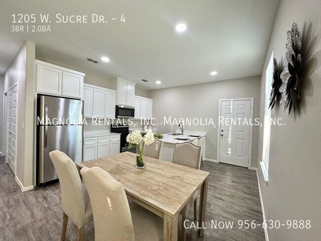 Building Photo - 1205 West Dr