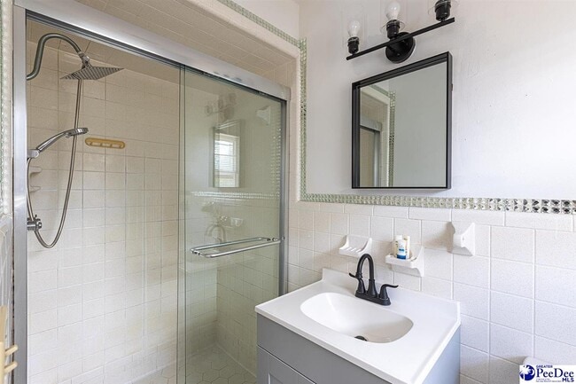 Building Photo - 2318 W Heron Dr