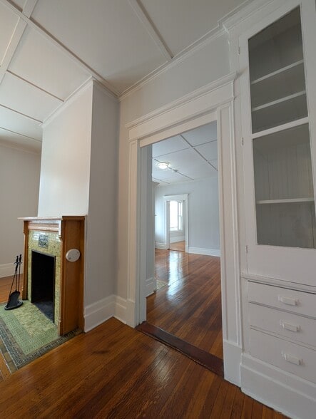 Building Photo - 59 Elizabeth St