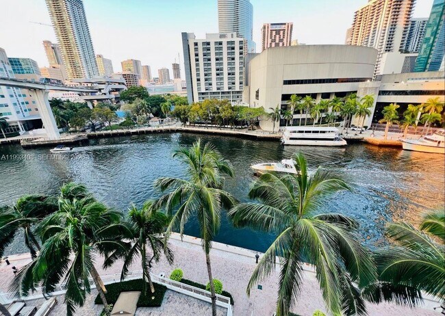 Building Photo - 41 SE 5th St