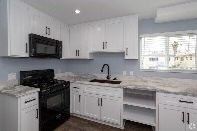 Floorplan - 619 North Kingsley Drive