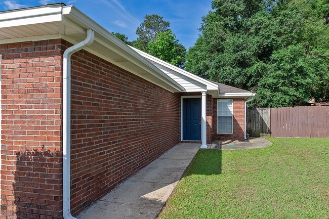 Building Photo - Prattville Rental available now!