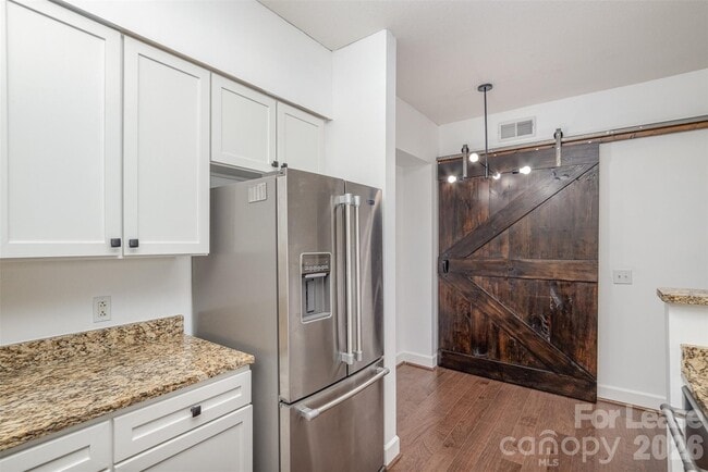 Building Photo - 1315 East Blvd