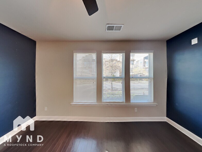 Building Photo - 3322 Bending Birch Pl