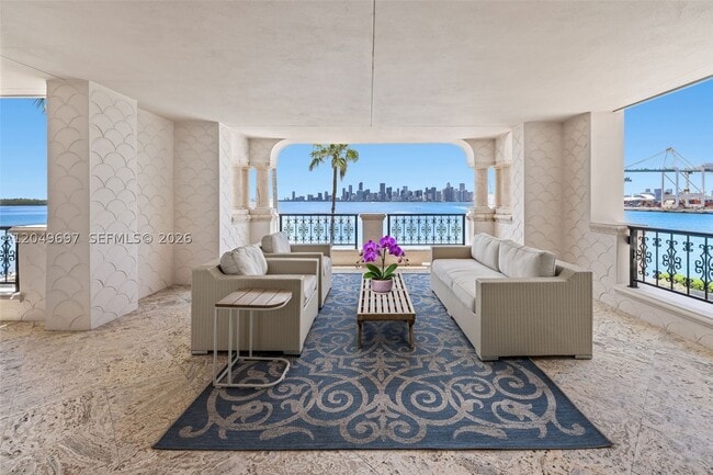 Building Photo - 5245 Fisher Island Dr