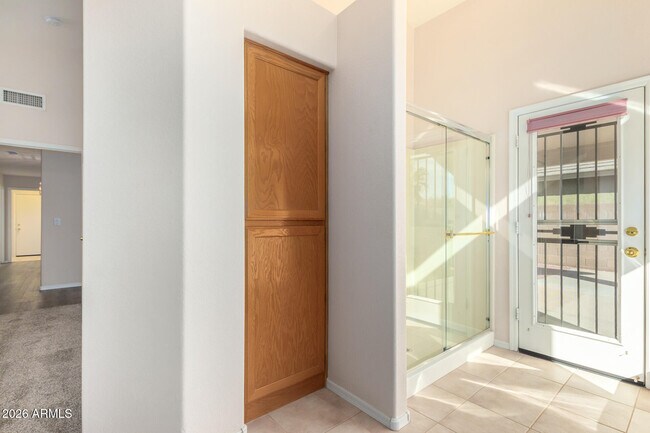 Building Photo - 6431 W Escuda Rd