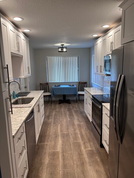 Kitchen - 8559 Pomelo Tree Ln